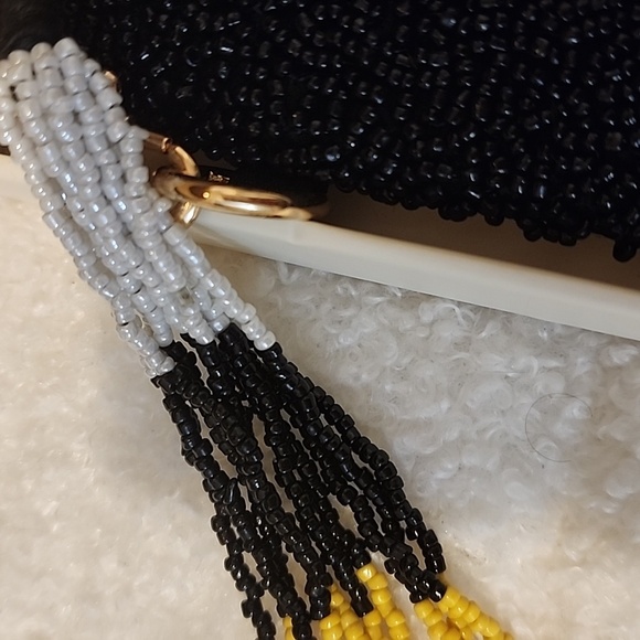 Sincerely Jules Beaded White Swan Small Bag - Picture 4 of 7